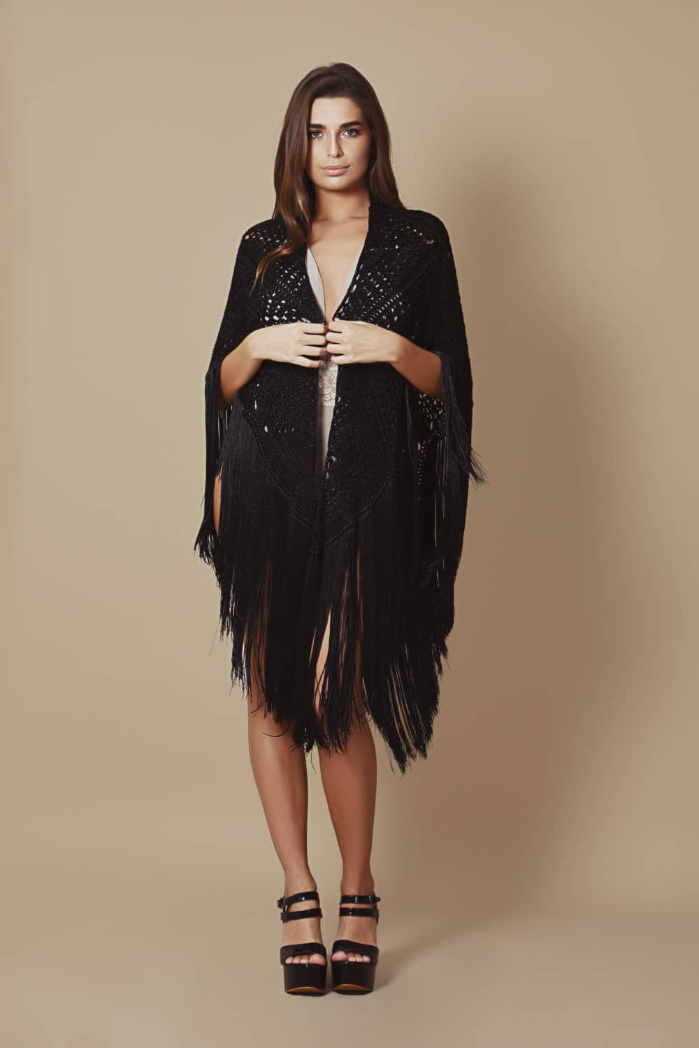 Niza Shawl - Black - Image 4